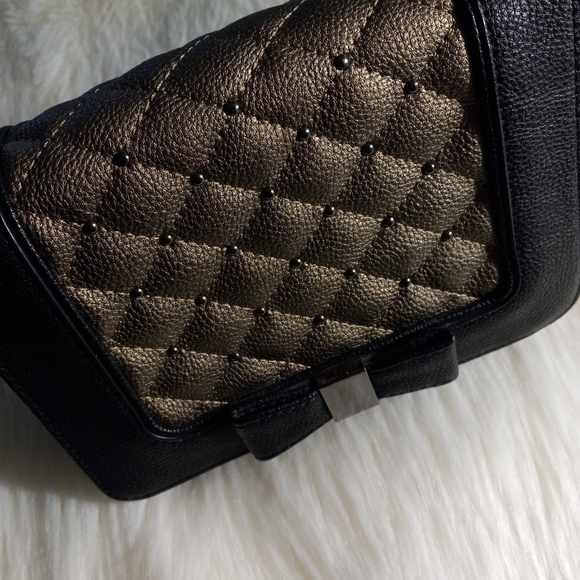 Cross body purse - Picture 1 of 6